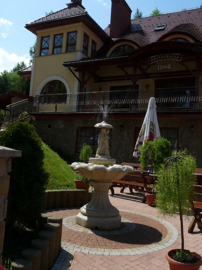 Pensjonat Czardasz Niedzica Zamek Exterior photo