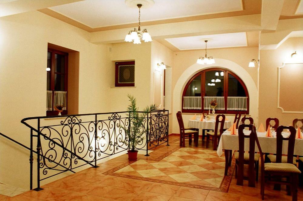 Pensjonat Czardasz Niedzica Zamek Exterior photo